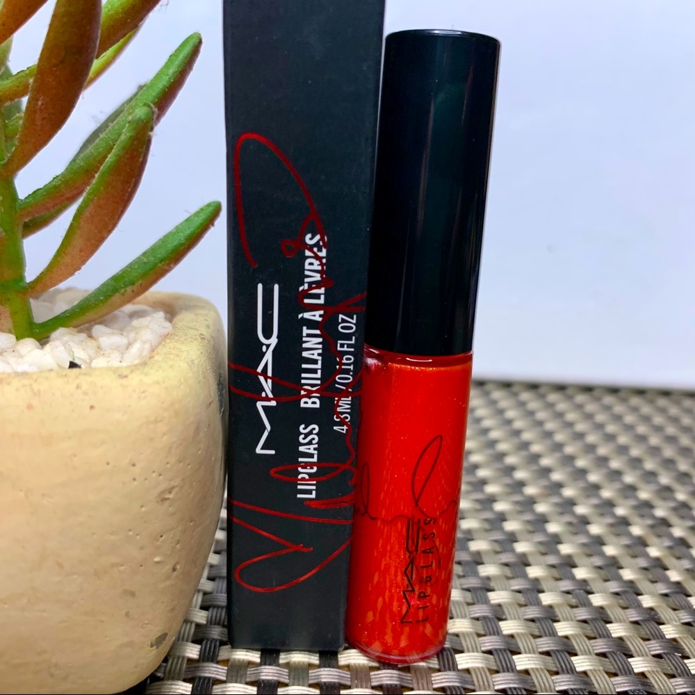 Mac Cosmetics Viva Glam Miley Cyrus 2  Lipglass